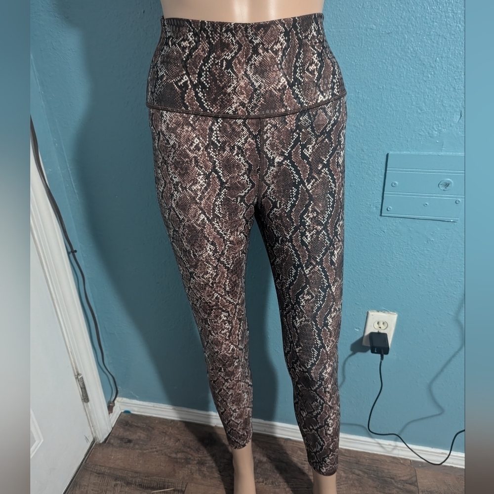 Carbon Snake Print Leggings